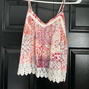 Lace detailed pink tank